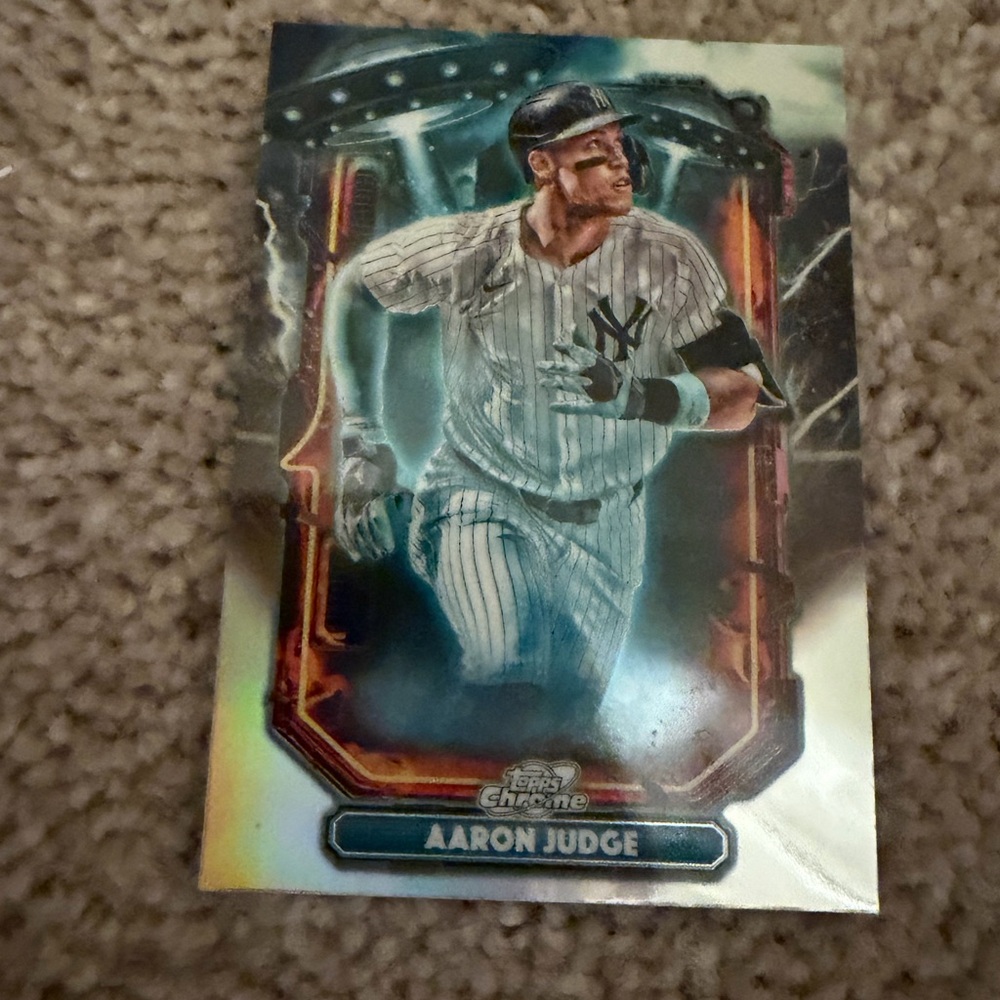 Aaron Judge Topps Chrome Baseball Card - White/Blue Pinstripe